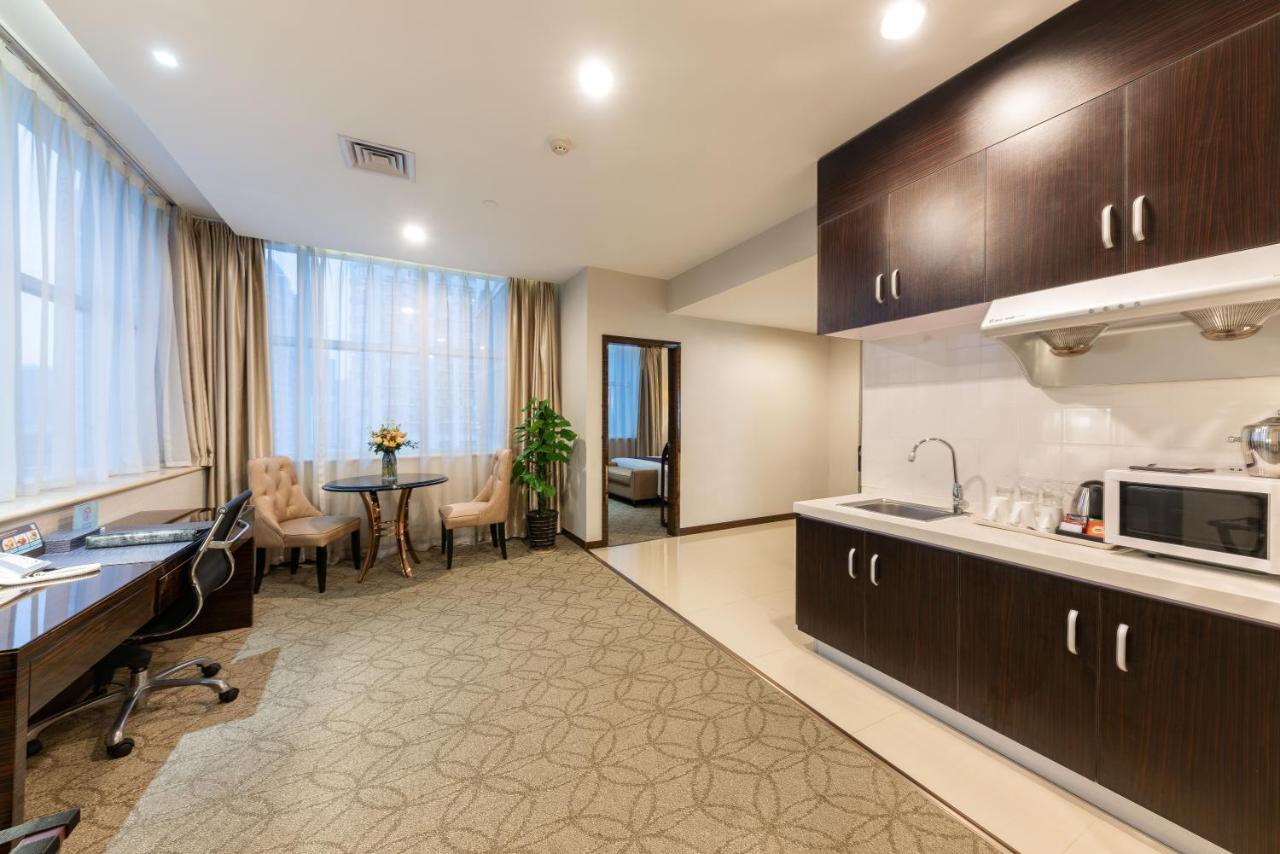 Dorsett Wuhan Exterior photo